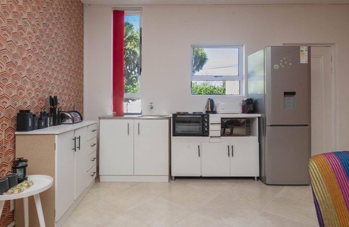 Constantia Apartment | Yalwa House – 2BR Suite, Pool & Tennis Court