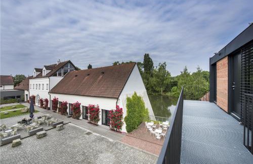 Predboj Hotel | Yard Resort