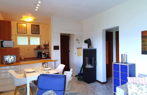 Verbano House | Yasteful holiday home with private garden