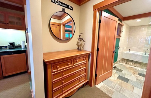 Moscow Ski Chalet | Year-Round Luxury Mountain Villa @ Trapp & Stowe with Resort Amenities Included!