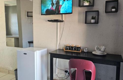 Makhado House | Yello Guest House and Spa