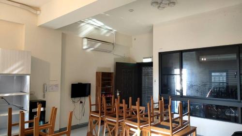 Guiren District House | Yellow Bell