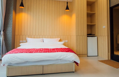 East District House | Yellow Kite