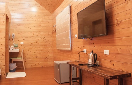 Lugu Bed & Breakfast | Yellow Mountain Homestay