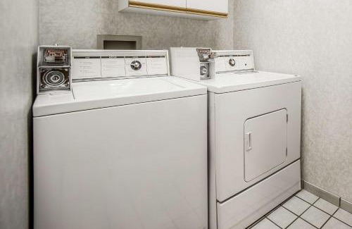 Livingston Hotel | Yellowstone River Inn & Suites