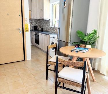 Nea Chora Apartment | Yia Banaki 1 Min Walk To Beach old Town 7min Walk