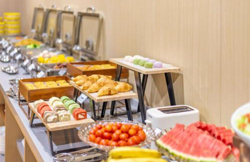 Pazhou Residential District Hotel | Yibo Hotel - Pazhou Convention and Exhibition Center - Walking distance to Canton Fair