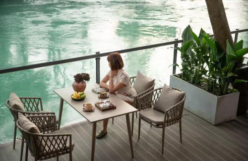 Dujiangyan Hotel | Yinshi Yunshe Private Hot Spring Villa in Dujiangyan