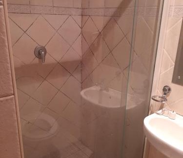 Germiston House | Yolkel guesthouse