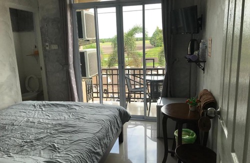 Phunphin House | You In House URT Surathani Airport