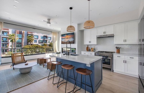 Huntington Beach House | You Won't Want To Miss This! 2 Levels! Ocean Views