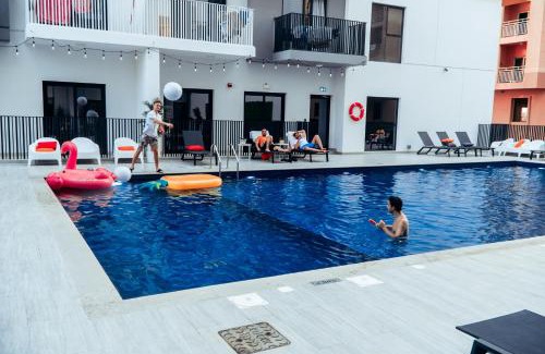 Dubai Production City Apartment | YouCo Dubai apart-hotel