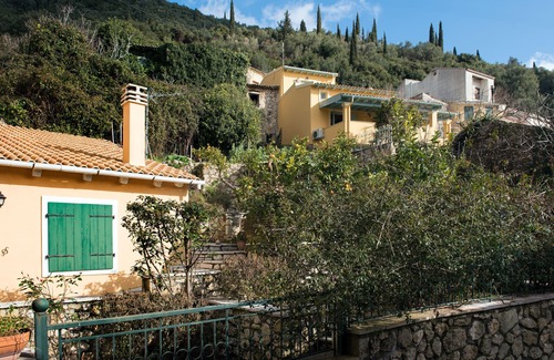 Ano Korakiana Apartment | Youkali House