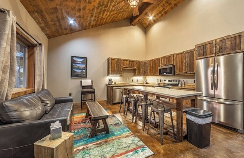 Coram Condo | Your Basecamp to Glacier Park – 2BR/1BA Condo- Perfect Location- Sleeps 6-#2