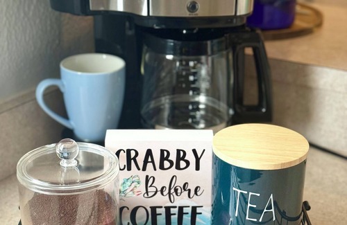 Whitney Beach Villa | Your Beach Base: 3 miles to Anna Maria, Beaches, IMG & More!