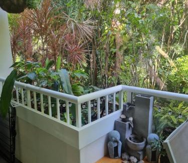 Palm Cove Apartment | Your Coral Coast Resort Inn