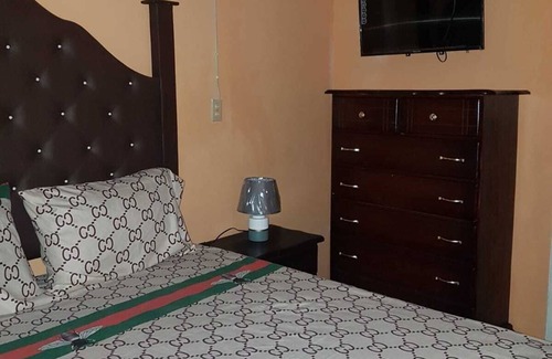 Gordon Town Apartment | Your Cozy Corner Serenity Suite: A Tranquil Escape Awaits
