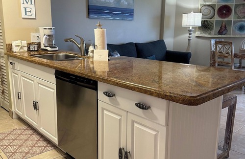 Tavernier Condo | Your Happy Place - gorgeous 2 bed/2 bath oceanfront suite with full kitchen