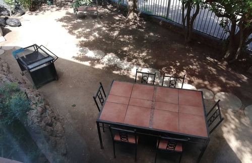 Somerset West Cottage | Your home away from home!