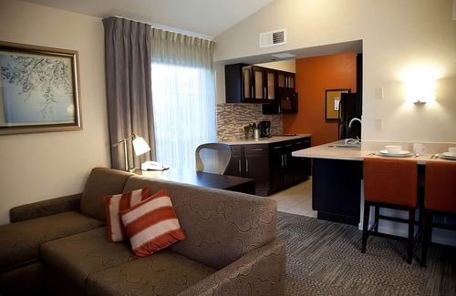 San Bruno Resort | Your Home Away From Home! Onsite Pool, Free Breakfast, Parking