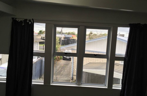 Hamilton Apartment | Your Home away from Home