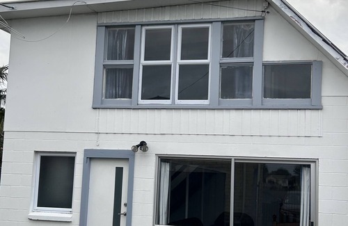 Hamilton Apartment | Your Home away from Home