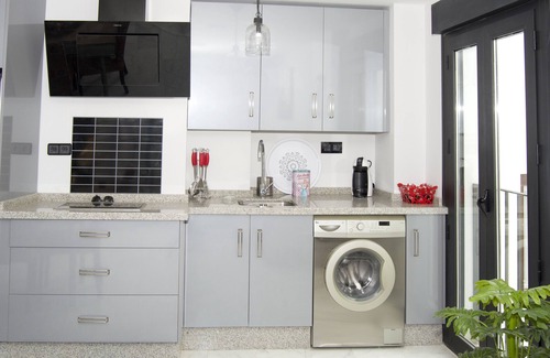 Alfalfa Apartment | Your ideal vacation next to the Cathedral. balcony and terrace