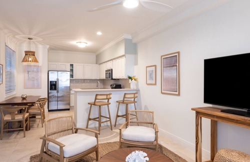 Islamorada Villa | Your Idyllic Getaway Awaits! Breathtaking Beachfront, Outdoor Pool | 3 Units