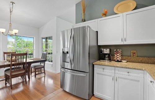 Gumbo Limbo House | Your Island Oasis Awaits on Sanibel - Near Beach