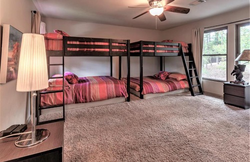 Mid America House | Your Lakefront Luxury