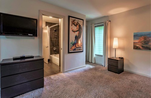 Mid America House | Your Lakefront Luxury