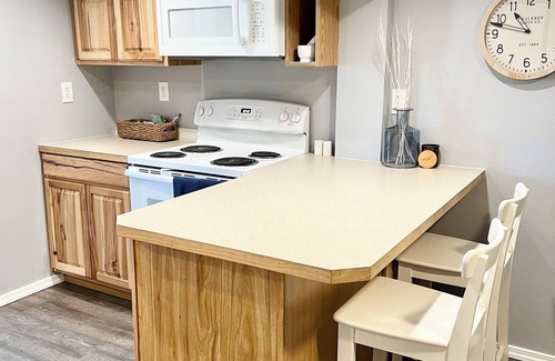 Tri-Cities Apartment | Your Little Guest House