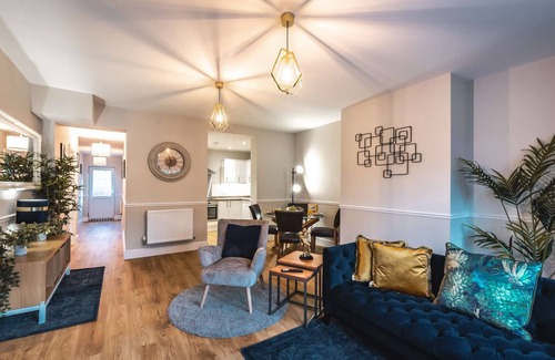 Southampton Apartment | Your Perfect 2BR Apt in the City
