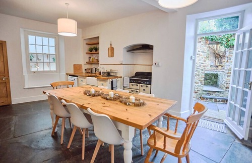 Stratton House | Your Perfect Coastal Retreat nr Bude | Sleeps 8