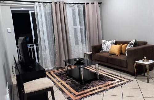 Centurion Apartment | Your Perfect Escape with Breathtaking Lake Views