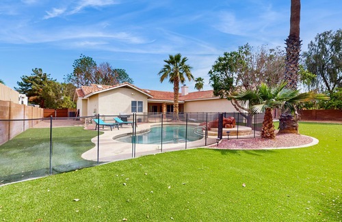 Peoria House | Your Perfect Family Escape in Sunny Peoria – Private Pool and Relaxation Awaits