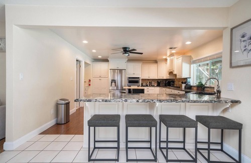 Bakersfield House | Your Poolside Hideaway