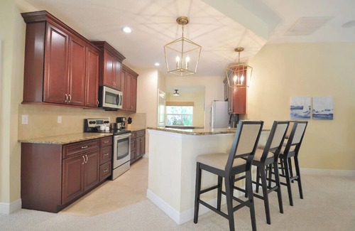 Rotonda Lakes House | Your private sunshine getaway with pool!