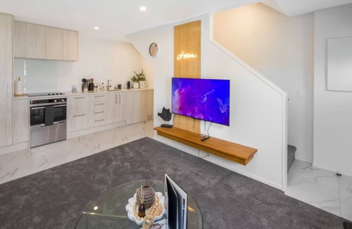 Lower Hutt House | Your Slice of Heaven in the Hutt