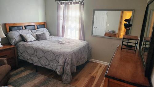 La Vergne House | Your Temporary Haven - In home