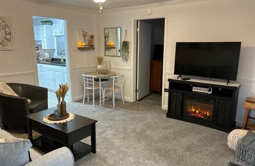 Weaver Apartment | Your Weaver Rest Stop on the Ladiga Trail!