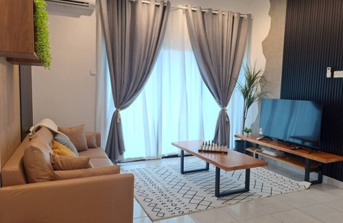 Nilai Apartment | Youth City Residence/2 Room/KLIA/Nilai/Pool