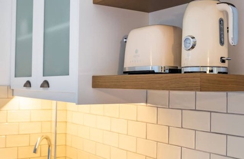 Aperio Apartment | Yploui Suites 1 in Kira Panagia