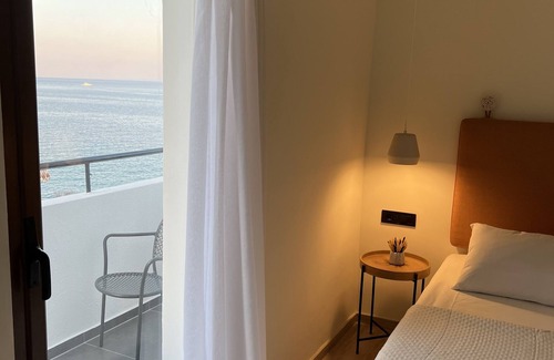 Zakynthos Town Hotel | Yria Hotel