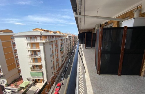 Quartiere XXIV Don Bosco House | YTHA HOUSSE ROMA CENTRO