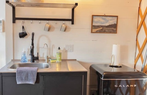 Dripping Springs RV Rental | Yurt 2 · Yurt In The Trees #2, Elevated Yurt w/Lux Bathroom