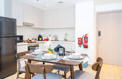 Abu Dhabi Apartment | Ywe B10 026 - One Bedroom Apartment, Sleeps 5