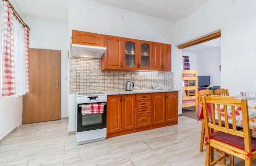 Mlade Buky Apartment | Za řekou