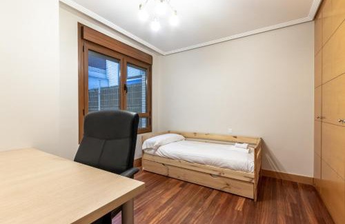 Santutxu Apartment | Zabalbide apartment by People Rentals