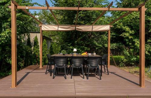 Podgorze Villa | Zabłocie Comfort House with parking and garden